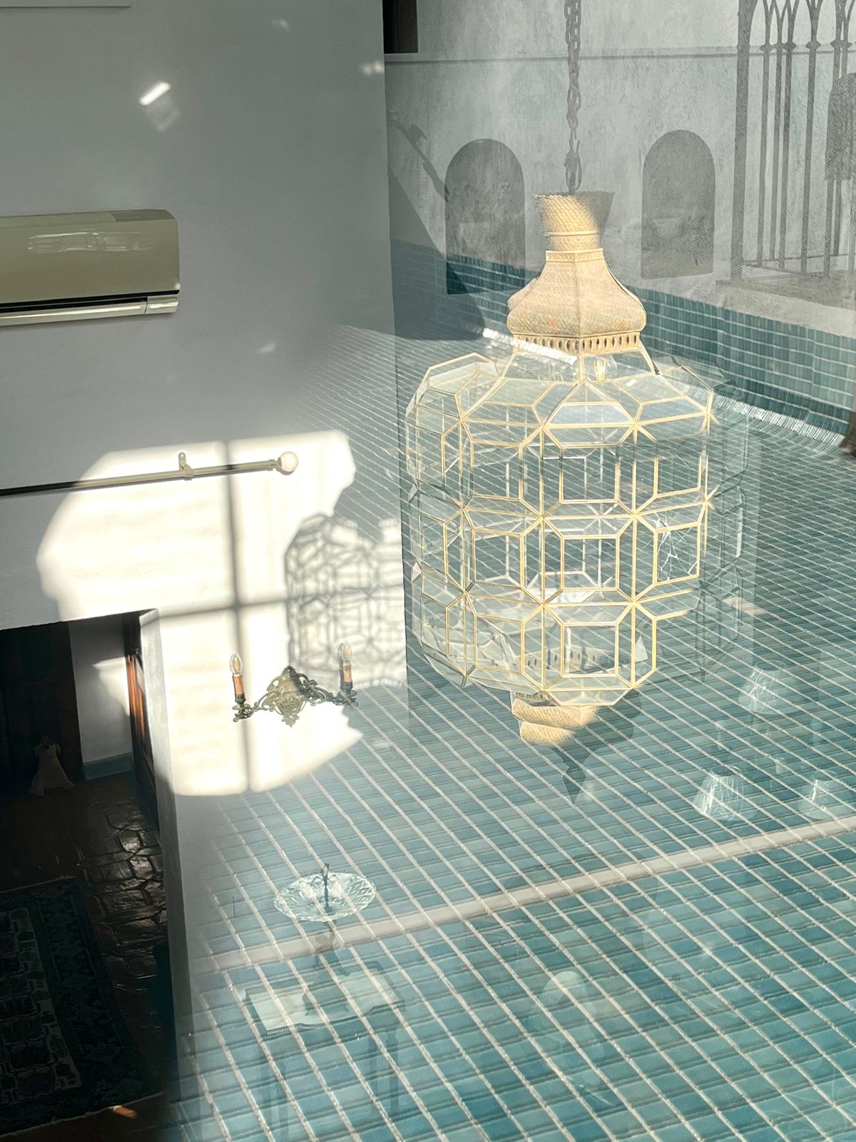 The optical fracture between the Home's floors — view three