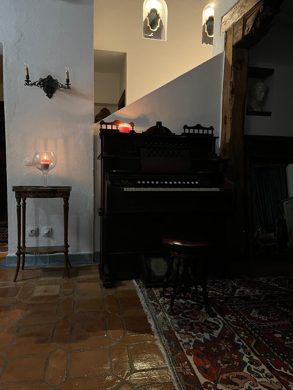 The Bell harmonium at the foot of the stairs at Home